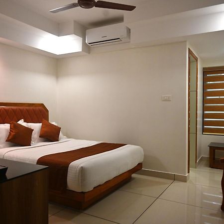 Harley Residency Hotel Kannur Eksteriør billede