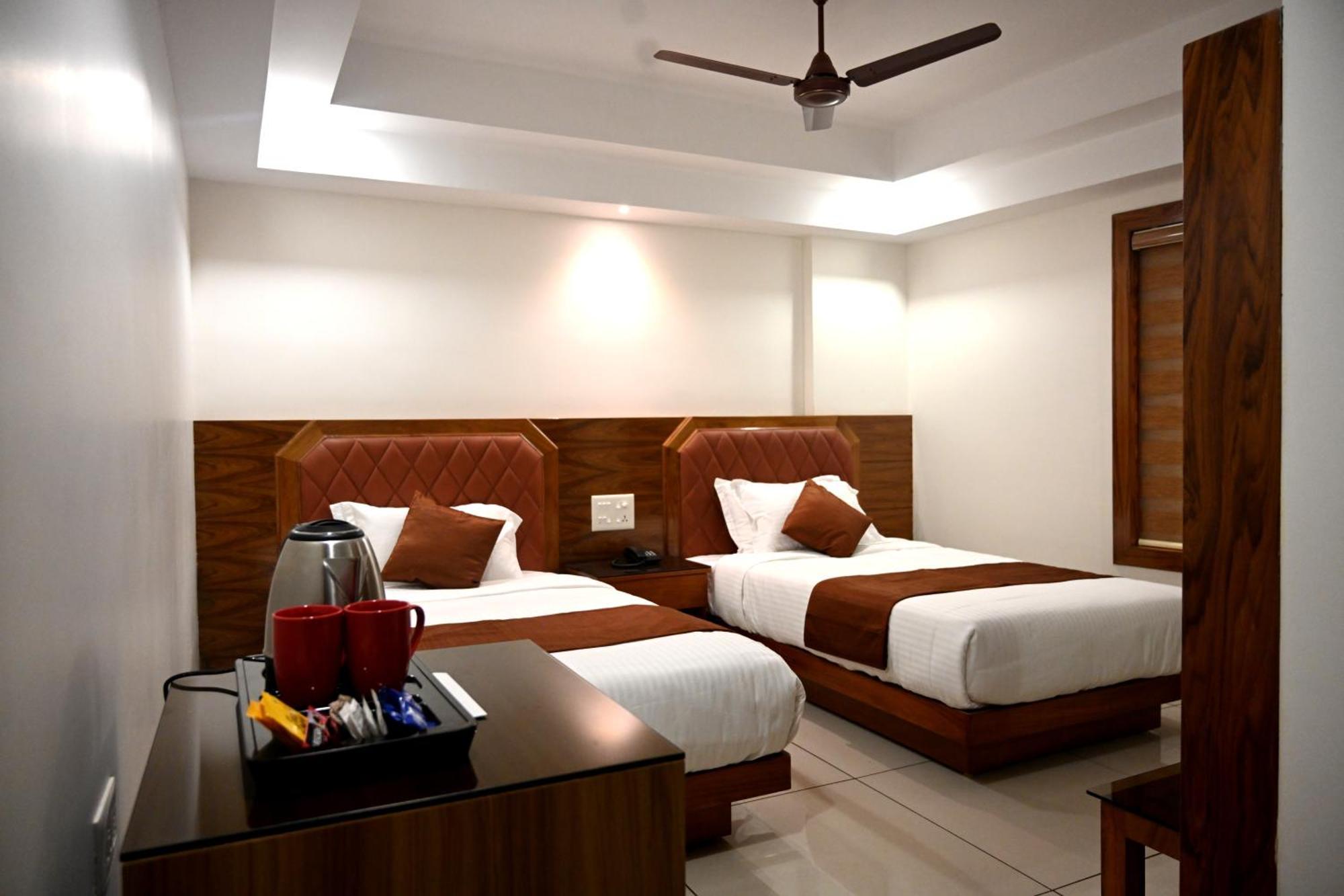 Harley Residency Hotel Kannur Eksteriør billede